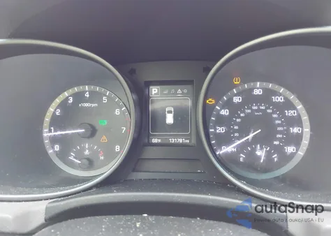 2018 Hyundai Santa Fe Sport 2.4L z USA, uszkodzony, nr VIN 5NMZU3LB1JH072823